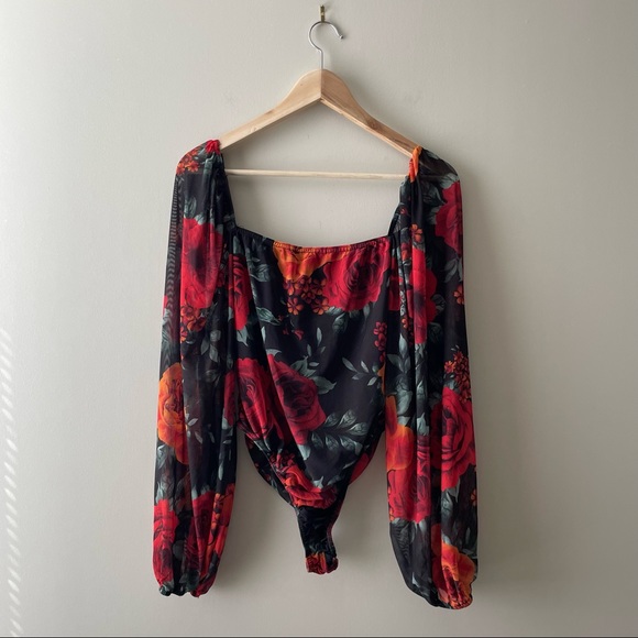 Missguided | Floral Bodysuit - Picture 1 of 10